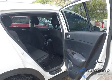 2017 Kia Sportage Lx z USA, uszkodzony, nr VIN KNDPMCAC3H7078451